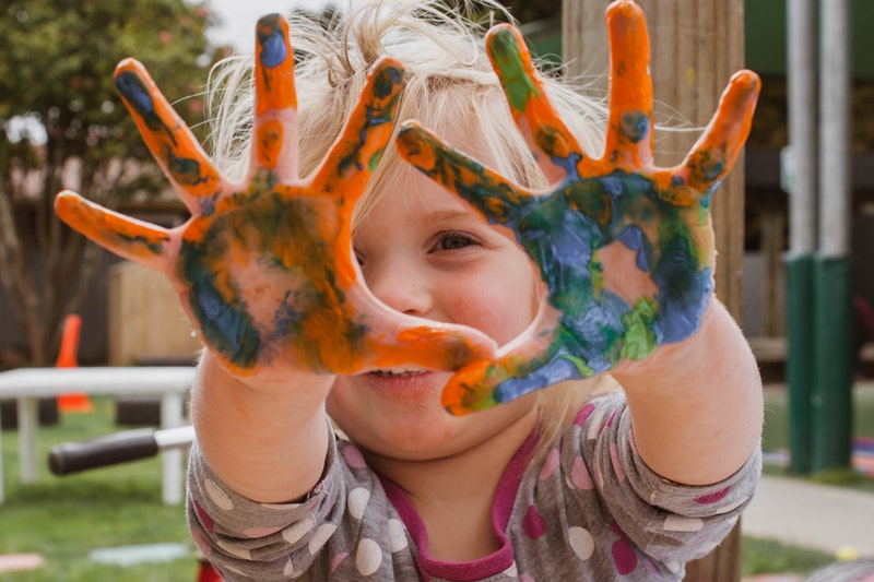 Quelles sont les normes et critères obligatoires en matière de mobilier de crèche ?