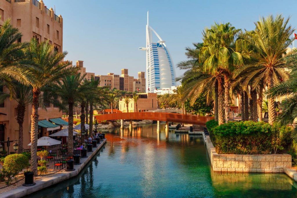 Que faut-il savoir avant de partir vivre et entreprendre à Dubaï ?