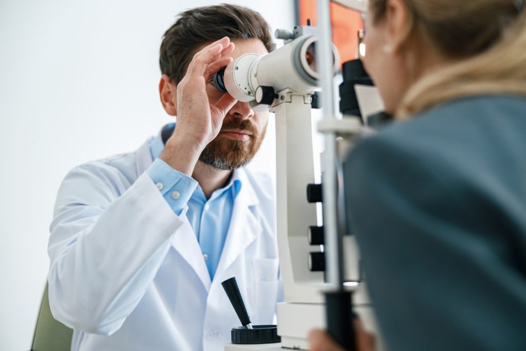 Ophtalmologue : comment élargir votre patientèle ?